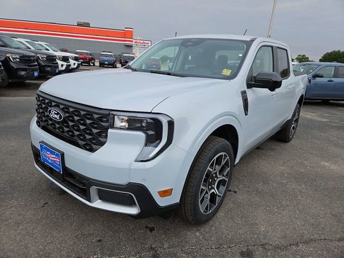 New 2026 Ford Maverick Lariat AWD/4WD image 4
