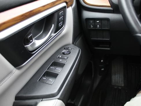 Used 2017 Honda CR-V EX-L image 29