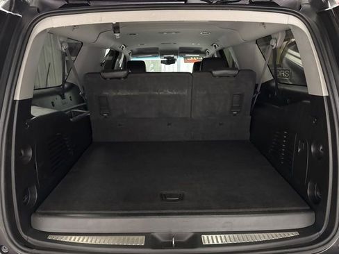 Used 2017 Chevrolet Suburban LT AWD/4WD image 21