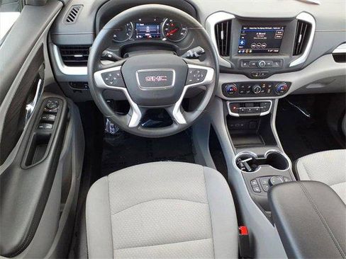 Used 2023 GMC Terrain SLE w/ Driver Convenience Package image 9
