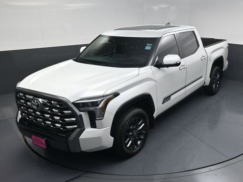 Used 2025 Toyota Tundra Platinum AWD/4WD image 14