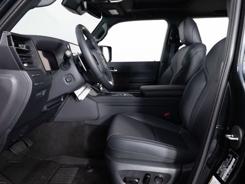 Used 2026 Lexus GX 550 w/ Accessory Package (2T) image 15