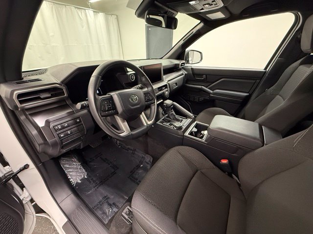 Certified 2026 Toyota 4Runner SR5 AWD/4WD image 12