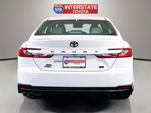Certified 2025 Toyota Camry SE w/ Convenience Package image 6