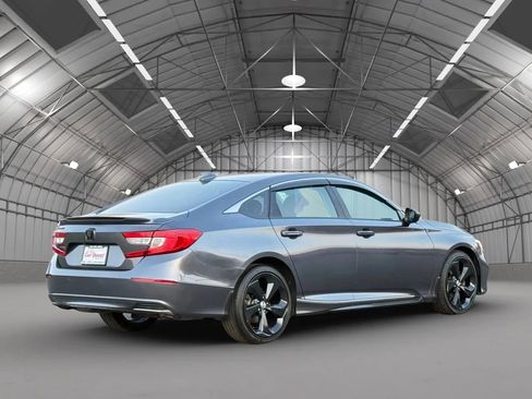 Used 2019 Honda Accord LX image 7