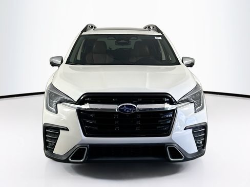 Used 2023 Subaru Ascent Touring AWD/4WD image 2