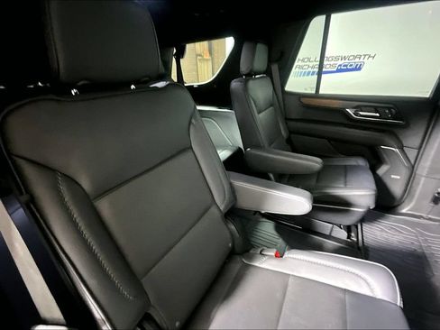 Used 2025 GMC Yukon Denali w/ Denali Reserve Package RWD image 22