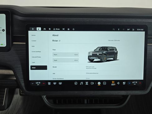 Used 2024 Rivian R1S Adventure AWD/4WD image 29