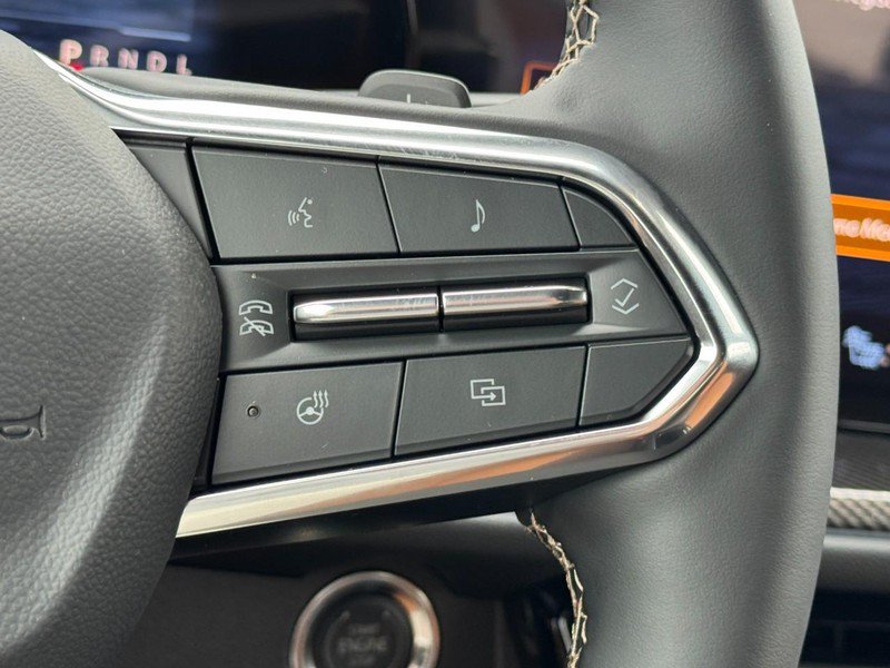 New 2027 Chevrolet Traverse Z71 w/ Enhanced Driving Package AWD/4WD image 13