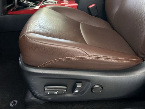 Used 2022 Toyota 4Runner Limited image 13