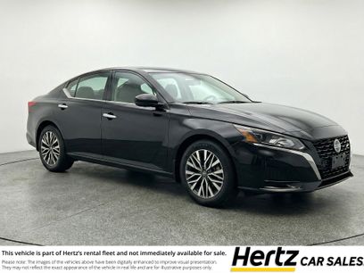 Used 2025 Nissan Altima 2.5 SV