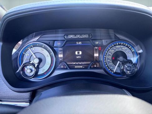 Used 2022 RAM 3500 Limited AWD/4WD image 16