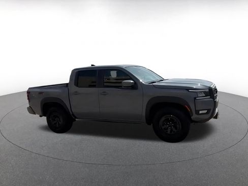 Used 2026 Nissan Frontier PRO-4X AWD/4WD image 2