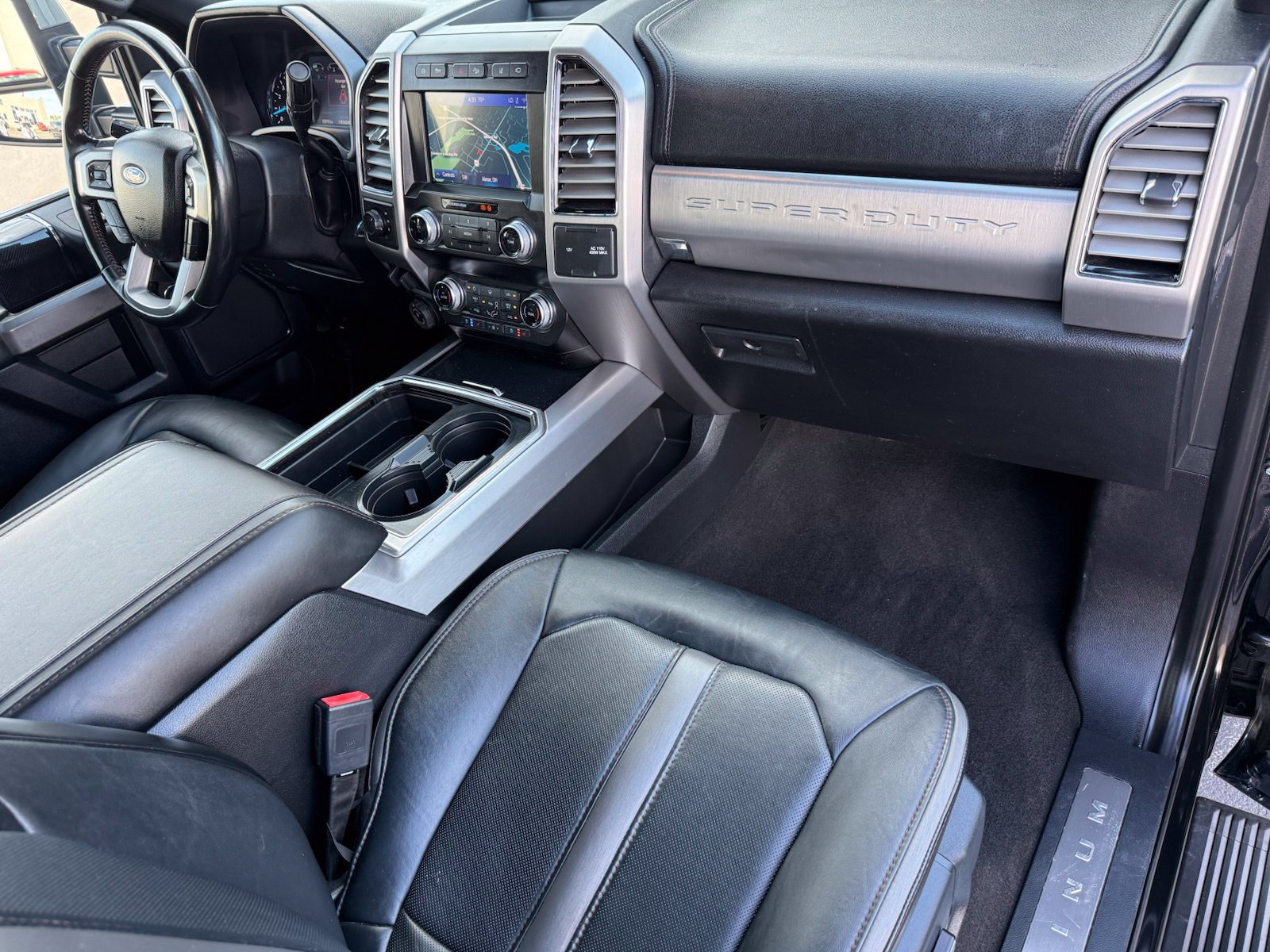 Used 2020 Ford F350 Platinum w/ FX4 Off-Road Package AWD/4WD image 19