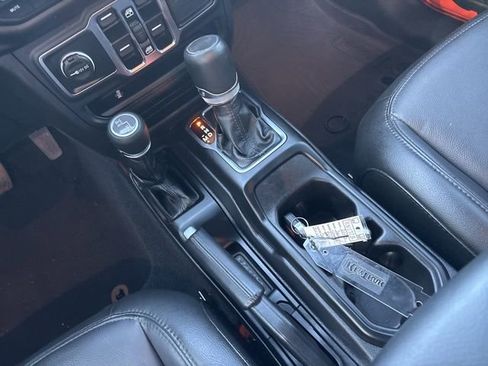 Used 2023 Jeep Wrangler Altitude image 32