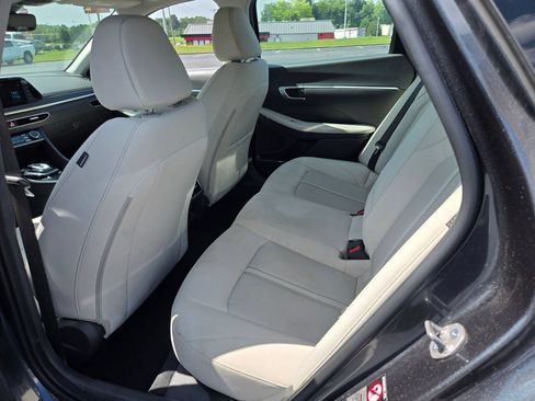 Used 2023 Hyundai Sonata SEL w/ Convenience Package FWD image 13