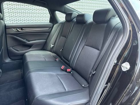 Used 2021 Honda Accord Sport image 11