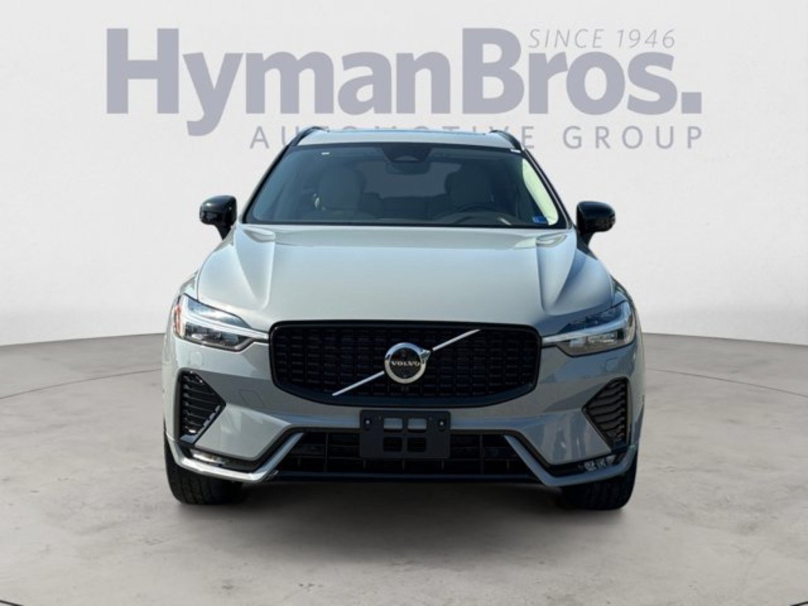Used 2025 Volvo XC60 B5 Plus w/ Protection Package Premier AWD/4WD image 8