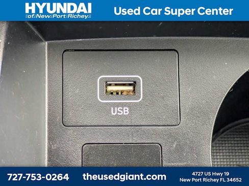 Used 2021 Hyundai Santa Fe SE w/ Cargo Package FWD image 25