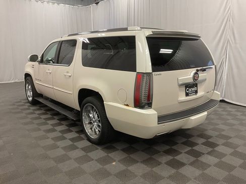 Used 2013 Cadillac Escalade ESV Premium AWD/4WD image 8