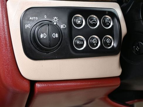 Used 2015 Maserati GranTurismo Convertible image 16