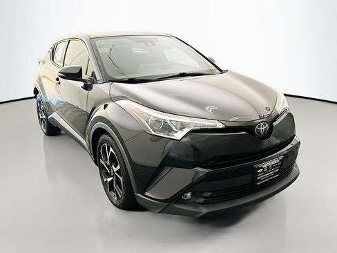 Used 2019 Toyota C-HR Limited FWD image 1