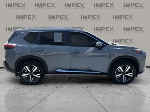 Used 2023 Nissan Rogue SL w/ SL Premium Package image 6