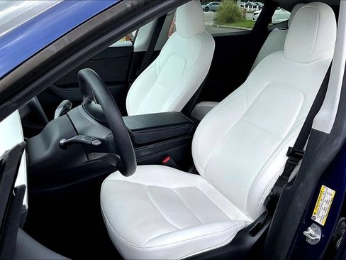 Used 2023 Tesla Model Y Long Range AWD/4WD image 15