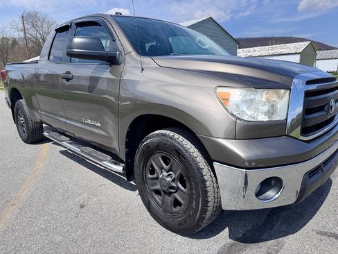 Used 2012 Toyota Tundra 4x4 Double Cab w/ Tow Pkg image 1