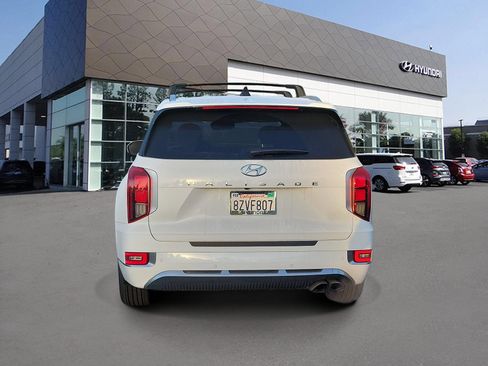 Used 2022 Hyundai Palisade Calligraphy w/ Winter Package FWD image 4