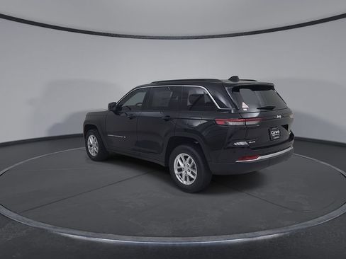 New 2026 Jeep Grand Cherokee Laredo X AWD/4WD image 11
