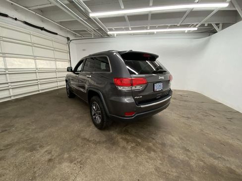 Used 2019 Jeep Grand Cherokee Limited w/ Luxury Group II image 4