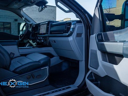 Used 2023 Ford F350 Limited w/ FX4 Off-Road Package AWD/4WD image 37