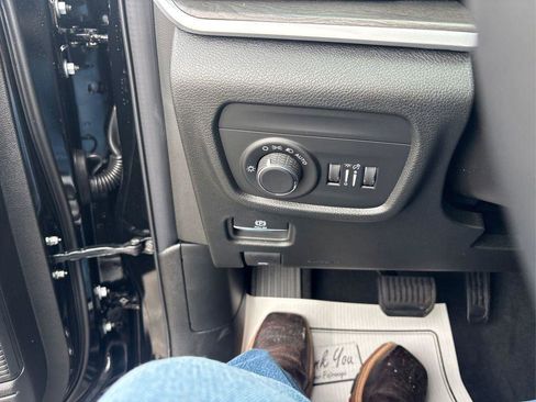 New 2026 Jeep Grand Cherokee Altitude AWD/4WD image 15
