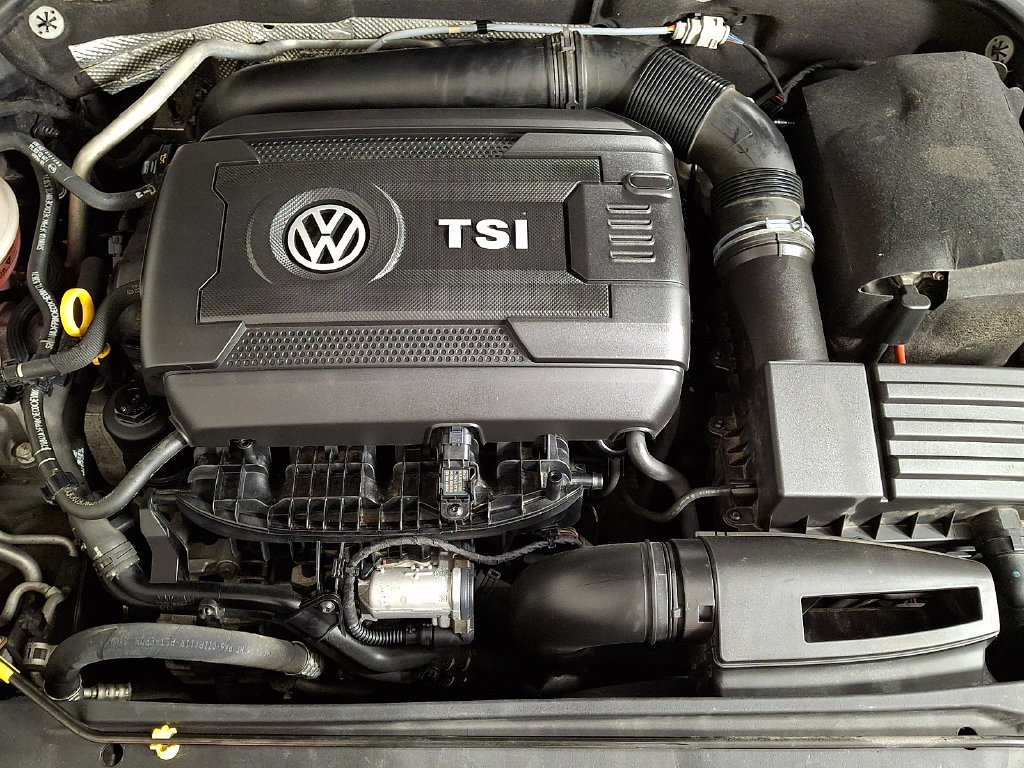 Used 2017 Volkswagen Jetta GLI FWD image 26