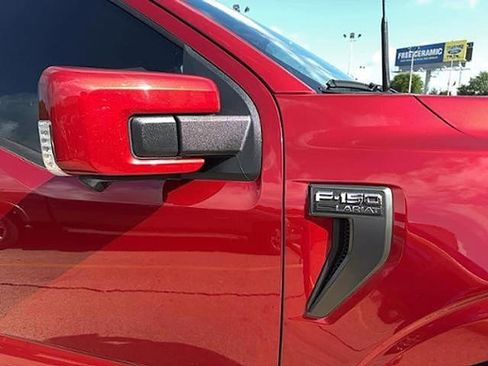 Used 2023 Ford F150 Lariat image 10