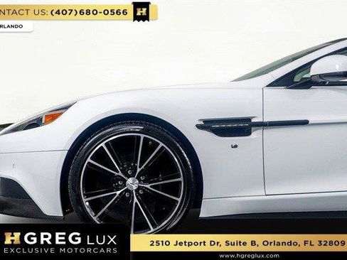 Used 2017 Aston Martin Vanquish S image 28