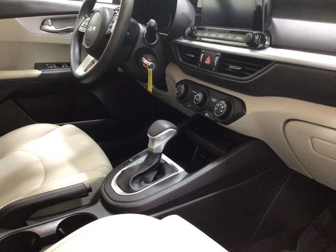 Used 2023 Kia Forte LXS w/ LXS Technology Package image 29