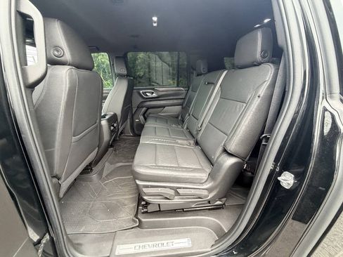 Used 2022 Chevrolet Suburban LT AWD/4WD image 42