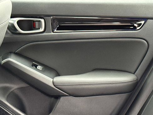 Certified 2025 Honda Civic Sport Touring image 14
