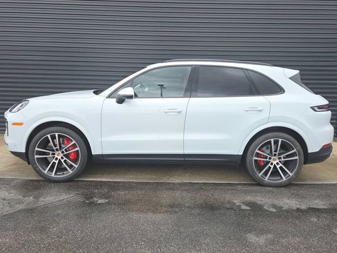 New 2026 Porsche Cayenne S AWD/4WD image 2