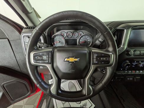 Used 2021 Chevrolet Silverado 1500 LT image 18