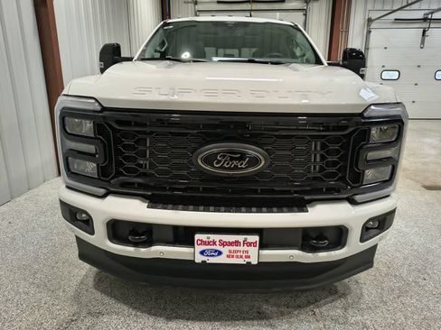 New 2026 Ford F350 Lariat w/ Black Appearance Package AWD/4WD image 4