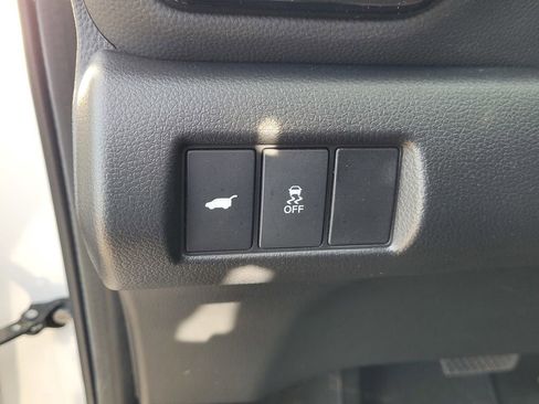 Used 2025 Honda Pilot EX-L image 17