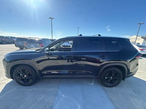 Used 2026 Toyota Grand Highlander AWD image 2