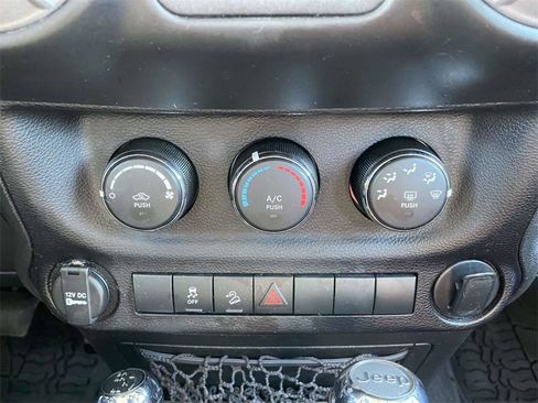 Used 2016 Jeep Wrangler Unlimited Sport w/ Connectivity Group image 20