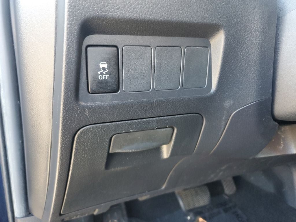 Used 2009 Pontiac Vibe w/ Preferred Package FWD image 20