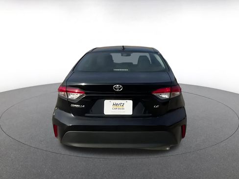 Used 2023 Toyota Corolla LE image 12