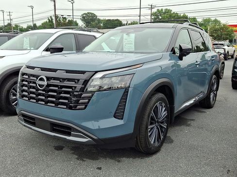 New 2026 Nissan Pathfinder Platinum w/ Cargo Package AWD/4WD image 3