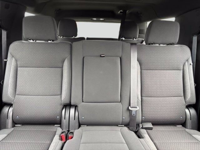 Used 2022 Chevrolet Suburban LS AWD/4WD image 31